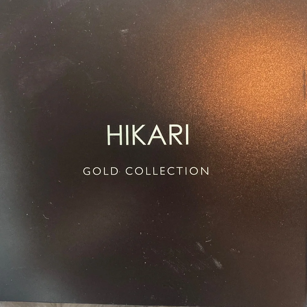 Hikari 16 color eyeshadow palette.